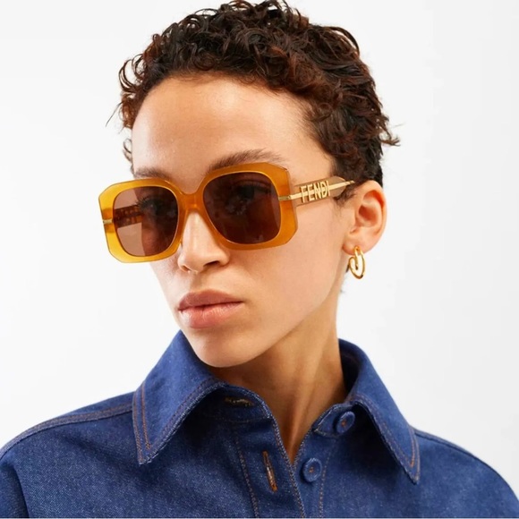 FENDI Sunglasses, NEW - Picture 3 of 9